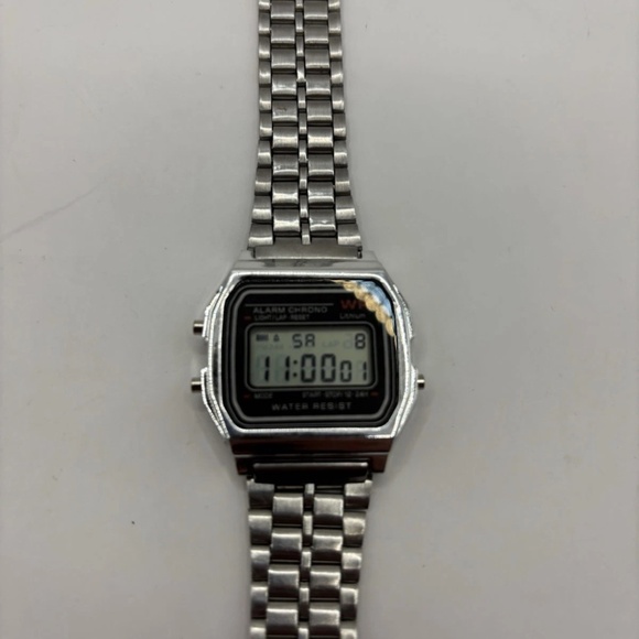 Y2K Vintage Silver Digital Watch Adjustable Stainless Steel Unisex - Picture 4 of 5